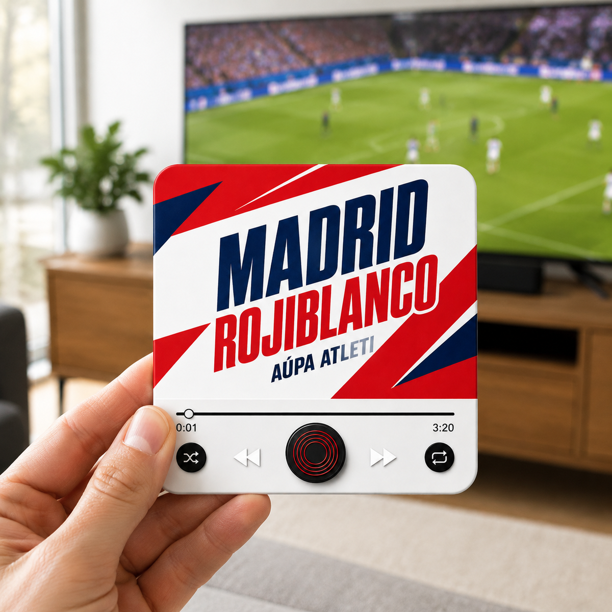 Aimant sonore football Madrid Rojiblanco — dans la main